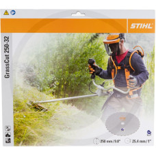 Stihl 32 ágú fűnyírókés GrassCut 250-32